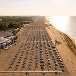 Charming With Terrace By The Sea Bibione