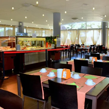 Charming With Terrace By The Sea Διαμέρισμα *