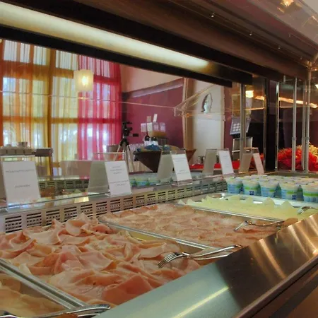 Charming With Terrace By The Sea Lejlighed Bibione