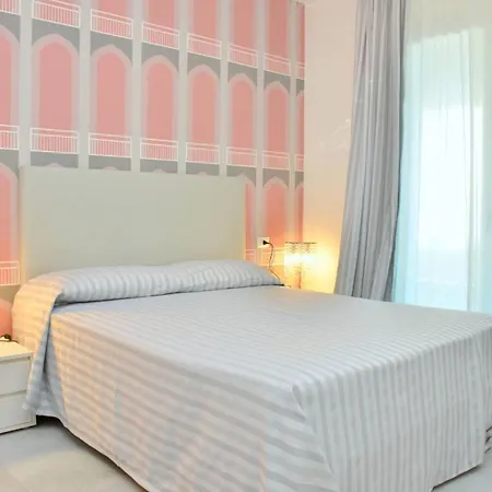 Charming With Terrace By The Sea Apartment