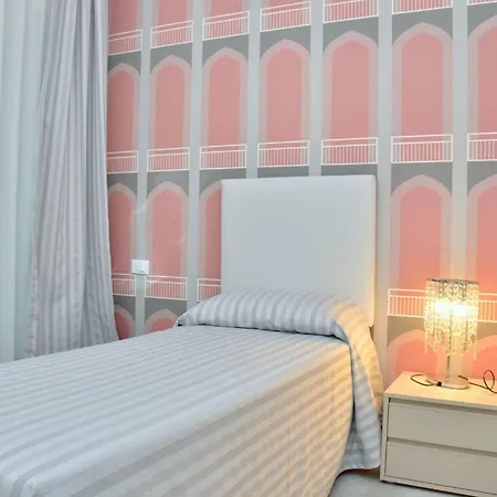 Apartment Charming With Terrace By The Sea