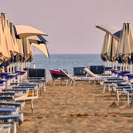 Charming With Terrace By The Sea Apartment Bibione